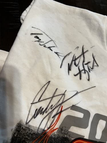 2015 ZMAX Dragway Season Ticket Holder Autographed T Shirt Car Racing NASCAR - Thumbnail 2
