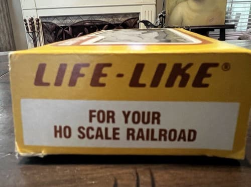 Vintage Life-Like Model Train Burlington Box Car In Original Box - Thumbnail 6