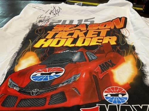 2015 ZMAX Dragway Season Ticket Holder Autographed T Shirt Car Racing NASCAR - Thumbnail 10