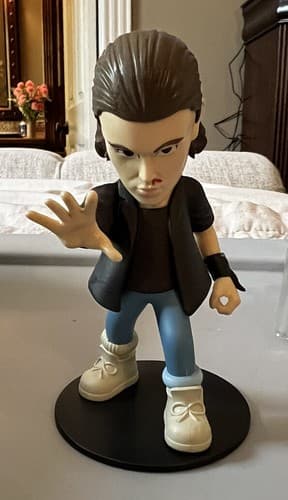 Stranger Things Culturefly Eleven Action Vinyl Figure Netflix In Original Box - Thumbnail 12