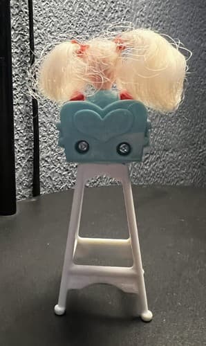 Vintage 1998 Mattel McDonald's Barbie Kelly Doll In High Chair Happy Meal Toy - Thumbnail 3