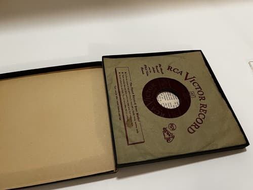 Red Vinyl Set Strauss Waltzes Boston Pops Orchestra Box Set of 4 RCA Victor 1949 - Thumbnail 4