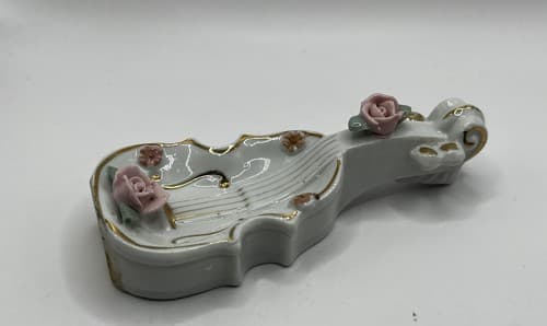 Vintage Mid Century THAMES BONE CHINA Flowered Hand Painted Violin Trinket Dish - Thumbnail 3