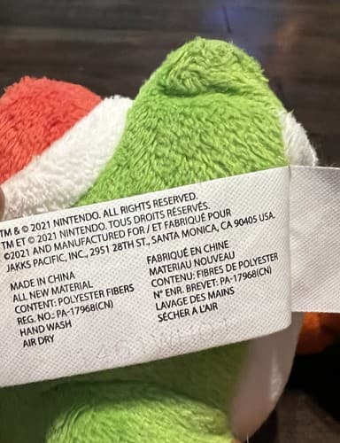 YOSHI Nintendo Super Mario Bros. Plush Toy 10” Green Yoshi Stuffed Figure 2021 - Thumbnail 8