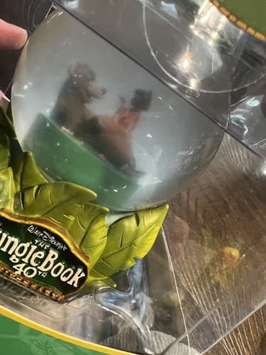 Walt Disney's The Jungle Book 40th Anniv Snow Globe Disney Store Mowgli/Baloo - Thumbnail 10