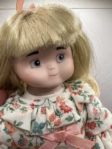 VTG 1994 Goebel Bette Bell Dolly Dingle Dolls 8" Porcelain Doll Dinah Dumpling - Thumbnail 18