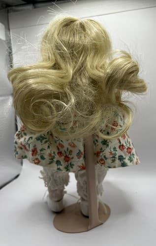 VTG 1994 Goebel Bette Bell Dolly Dingle Dolls 8" Porcelain Doll Dinah Dumpling - Thumbnail 4
