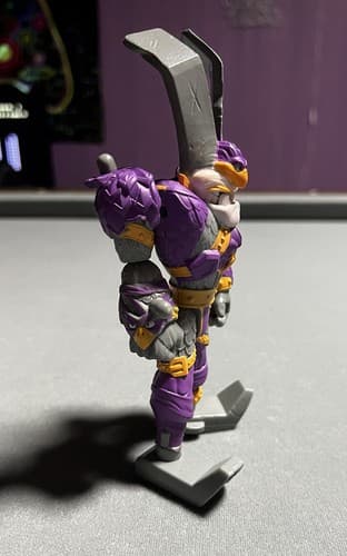 Little Tikes Kingdom Builders Crow Debar Action Figure Toy Turns Into Crowbar - Thumbnail 4
