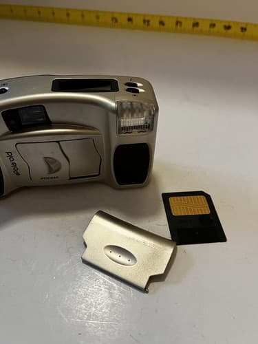 Polaroid PDC 640 Plus Digital Camera Not Tested - Thumbnail 9