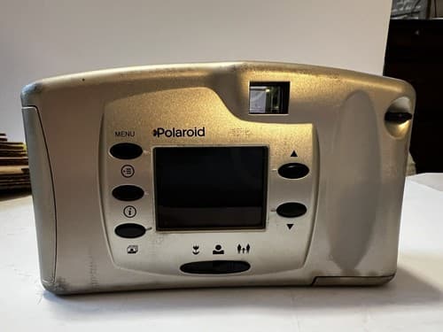 Polaroid PDC 640 Plus Digital Camera Not Tested - Thumbnail 11