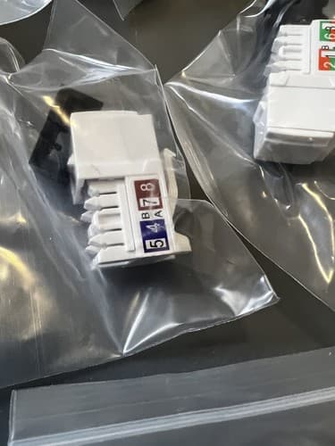 Keystone Jacks 25 Pieces NEW Open Box - Thumbnail 11