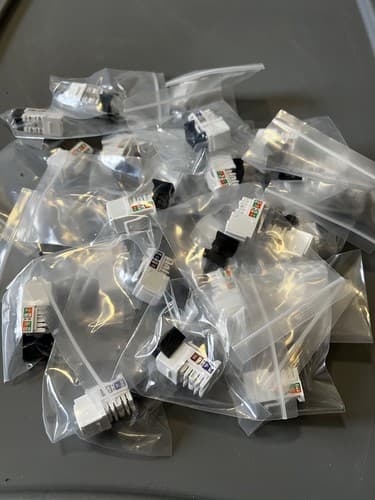 Keystone Jacks 25 Pieces NEW Open Box - Thumbnail 5