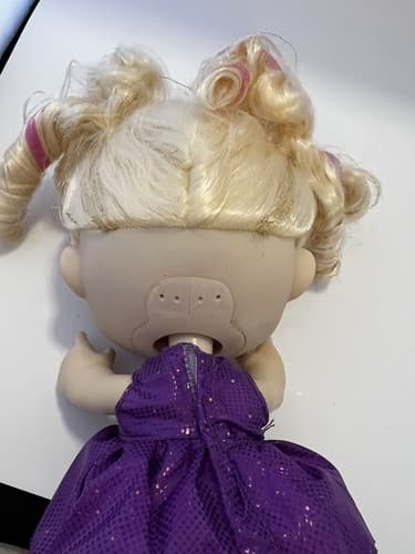 Moose Toys Kindi Kids Tiara Sparkles 10" Doll Bobblehead Princess - Thumbnail 5