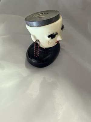 Amy Hardacre Magnetic Head Paper Clip Series Holder 2006 Desk Decor Art Deco Mod - Thumbnail 14