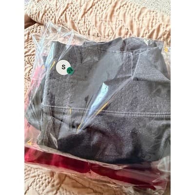 Champion Women’s Athletic Stretch Activewear High Rise Crop Leggings Gray S EUC - Thumbnail 12