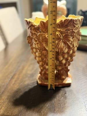 Vintage McCoy Pottery Grape Cluster Planter Vase 9.5” Majolica Style Leaves - Thumbnail 8