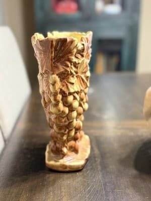Vintage McCoy Pottery Grape Cluster Planter Vase 9.5” Majolica Style Leaves - Thumbnail 5