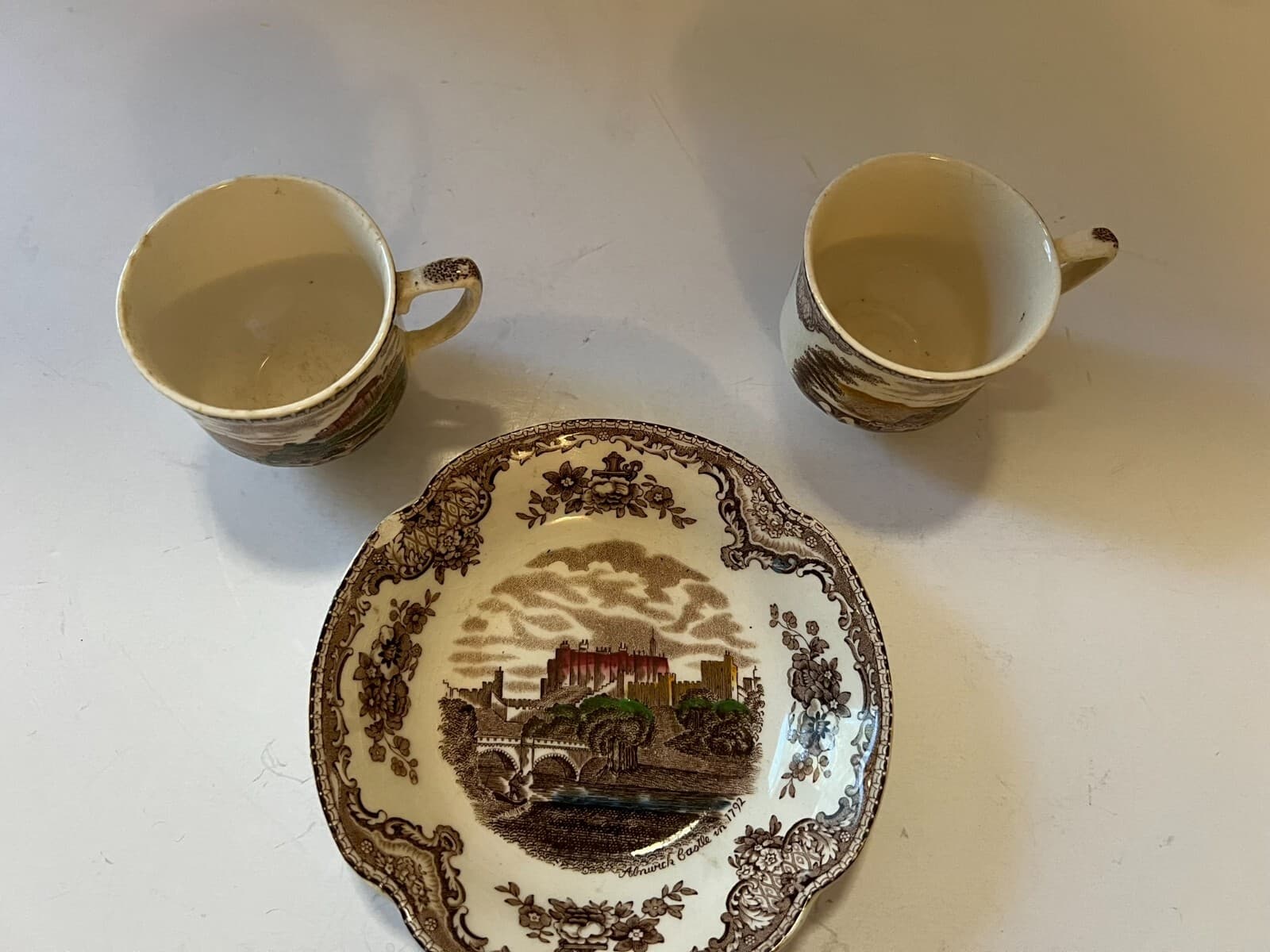 Johnson Bros Old Britain China Made In England Vintage 3 Piece Set Saucer 2 Cups - Thumbnail 2