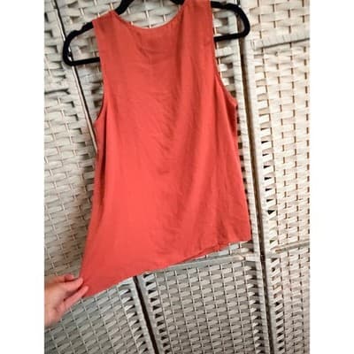 Forever 21 Sleeveless Flowy Dressy Tank Top M Terracotta Dust Draped Cowl Neck - Thumbnail 9