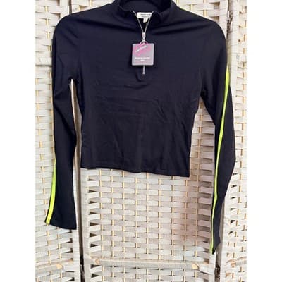 Heart & Hips Active Long Sleeve Top Small Black NWT Crop Quarter Zip Mock Neck - Thumbnail 3