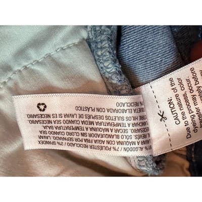 Universal Threads Jean Shorts Small Blue NWOT High Rise Midi Cut Off - Thumbnail 14