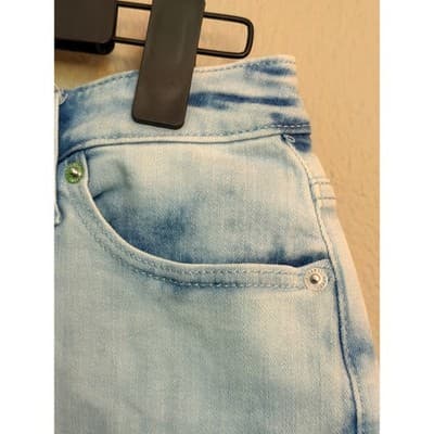Universal Threads Jean Shorts Small Blue NWOT High Rise Midi Cut Off - Thumbnail 6