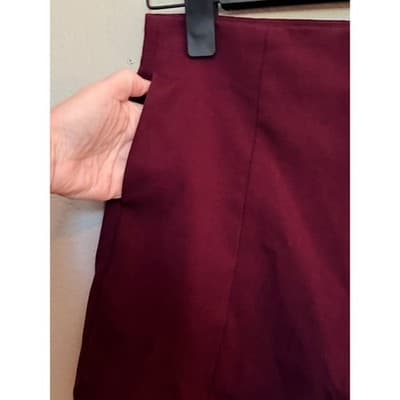 Forever 21 Fitted Shorts Women's Small Front Zipper Mid Rise Dark Plum - Thumbnail 4