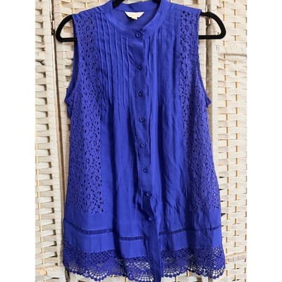 Adiva Summer Sleeveless Blouse Medium Blue Button Front Crochet Trim Details - Thumbnail 3