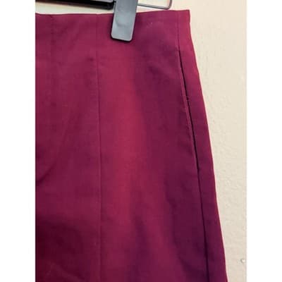 Forever 21 Fitted Shorts Women's Small Front Zipper Mid Rise Dark Plum - Thumbnail 3