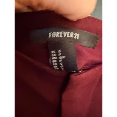 Forever 21 Fitted Shorts Women's Small Front Zipper Mid Rise Dark Plum - Thumbnail 8