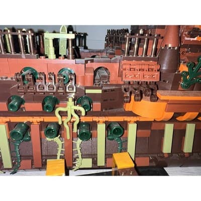 Mould King 13138 Pirates Ship Model Building Blocks Kit Dutchman NEW - Thumbnail 3