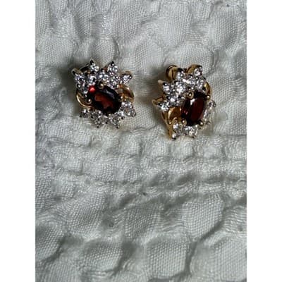 Vintage Ruby Red Crystal & Faux Diamond Stud Earrings Gold Tone 0.5"