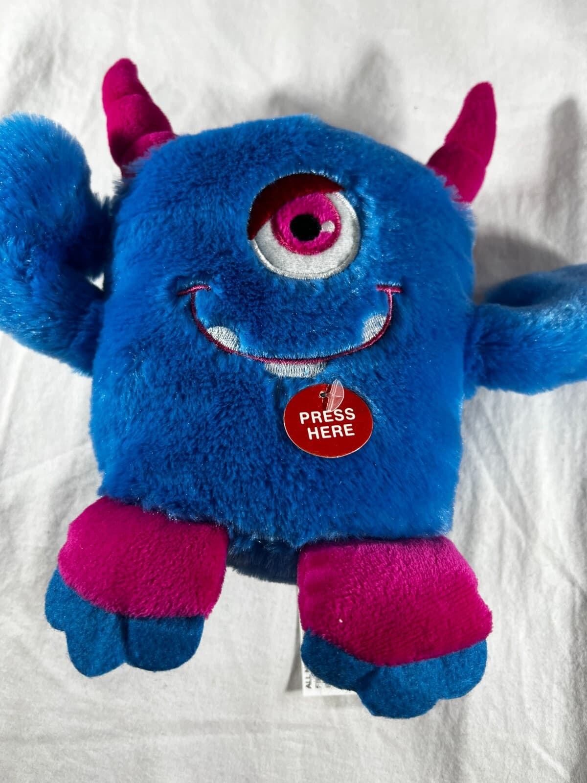 Sound N Light Animatronics Cyclops Monster Stuffed Toys Sings I Feel Good Works - Thumbnail 3
