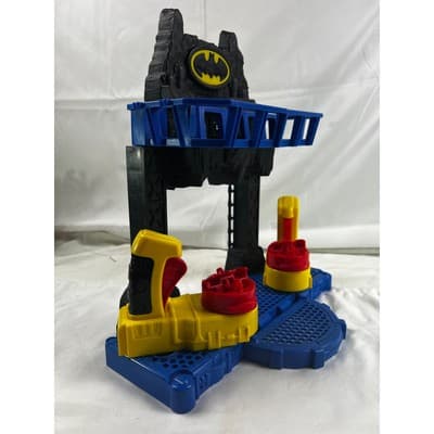 Batman Battle Cave Batcave 2016 Mattel DC Comics 12x12 Battle Cave Only - Thumbnail 3