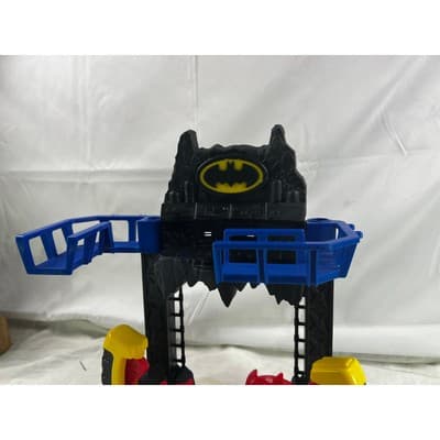 Batman Battle Cave Batcave 2016 Mattel DC Comics 12x12 Battle Cave Only - Thumbnail 12