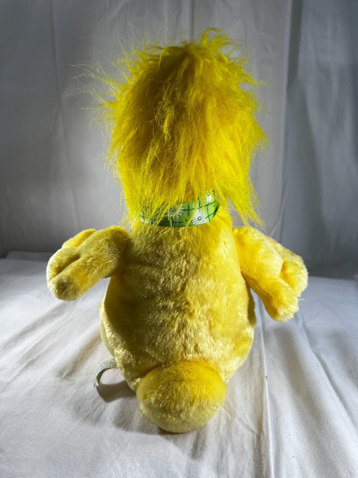 Sound N Light Animatronics Sing and Dance Easter Yellow Duck 2009 Works Nice - Thumbnail 2