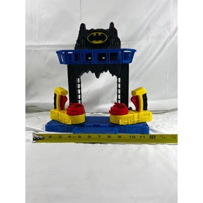 Batman Battle Cave Batcave 2016 Mattel DC Comics 12x12 Battle Cave Only - Thumbnail 23