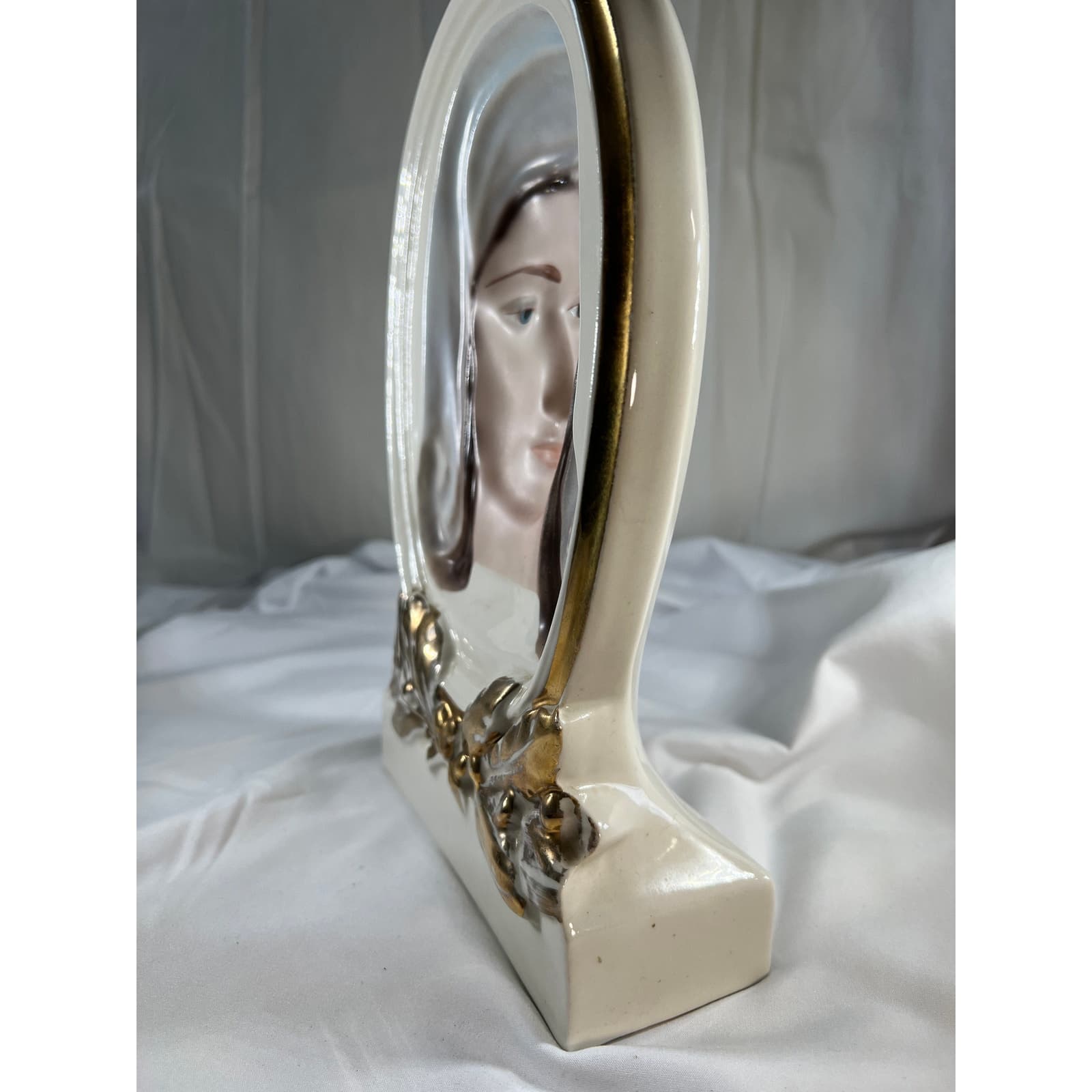 Gorgeous Virgin Mary Face Religious Concave Porcelain Statue Vintage Decor 7x12 - Thumbnail 7