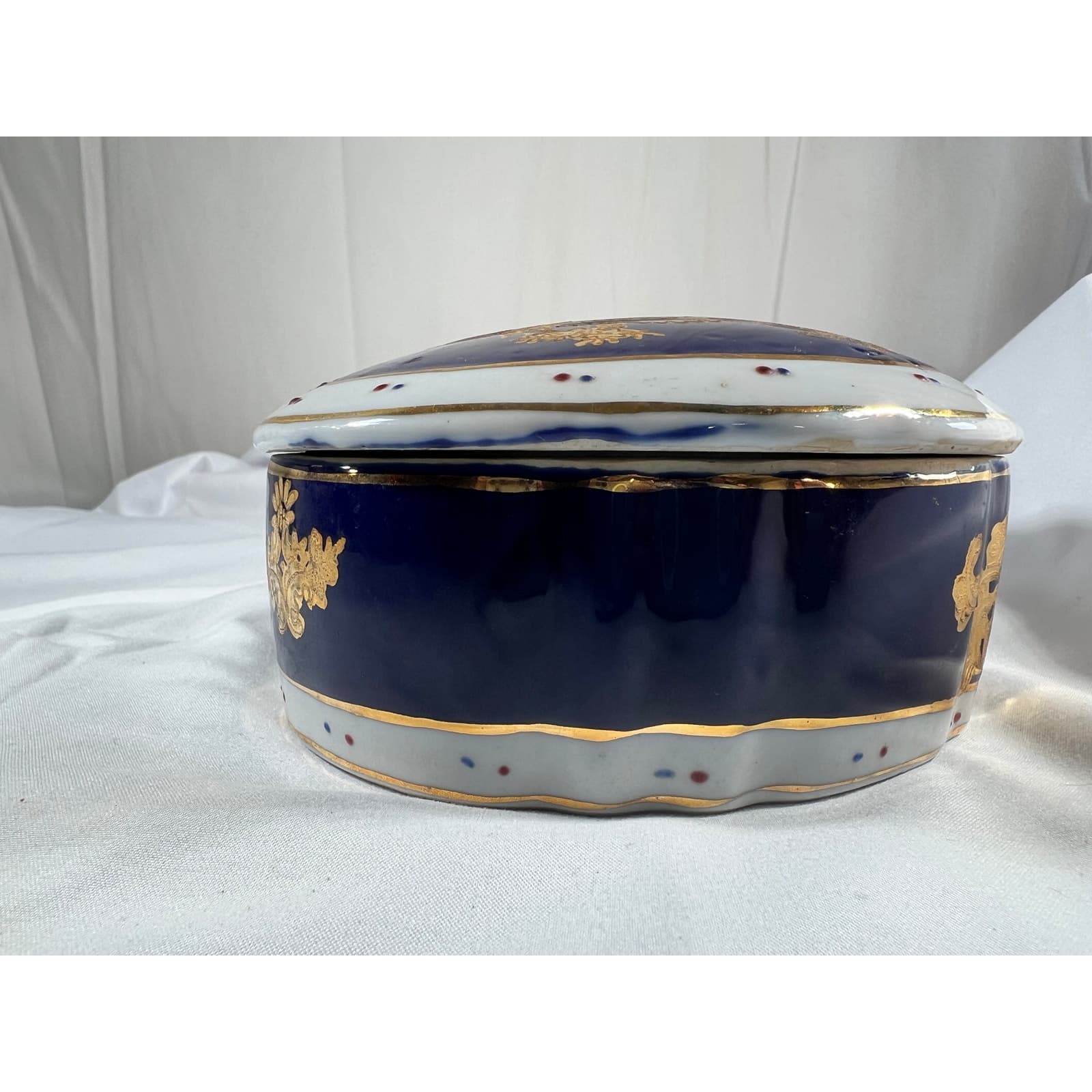 L.F. Limoges P.R.C. Fine Porcelain Trinket Box with Lid RARE Religious Vintage - Thumbnail 8