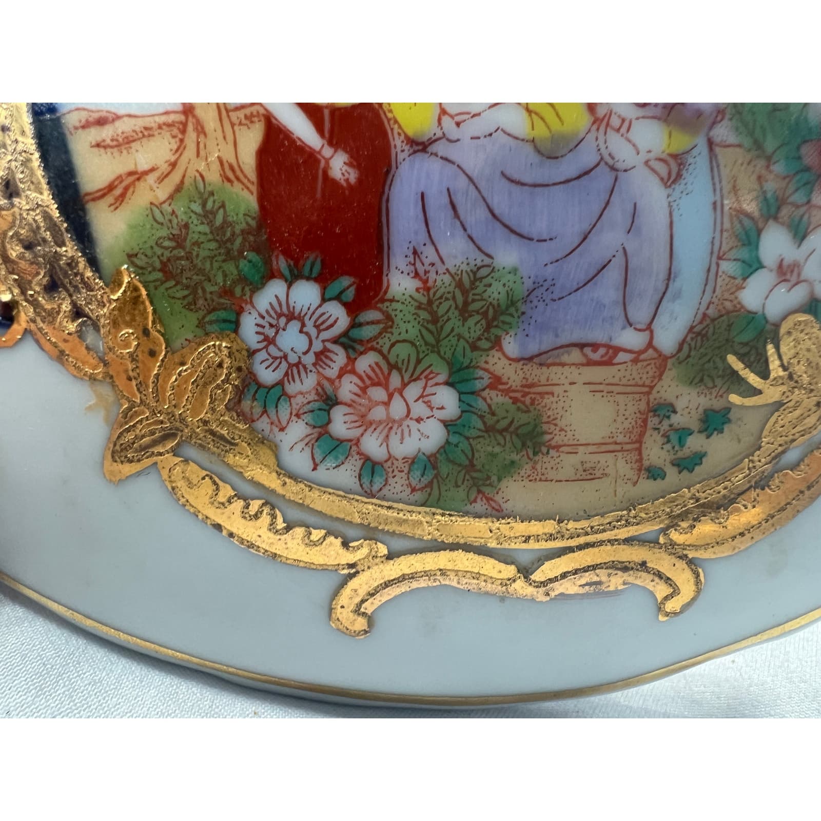 L.F. Limoges P.R.C. Fine Porcelain Trinket Box with Lid RARE Religious Vintage - Thumbnail 18