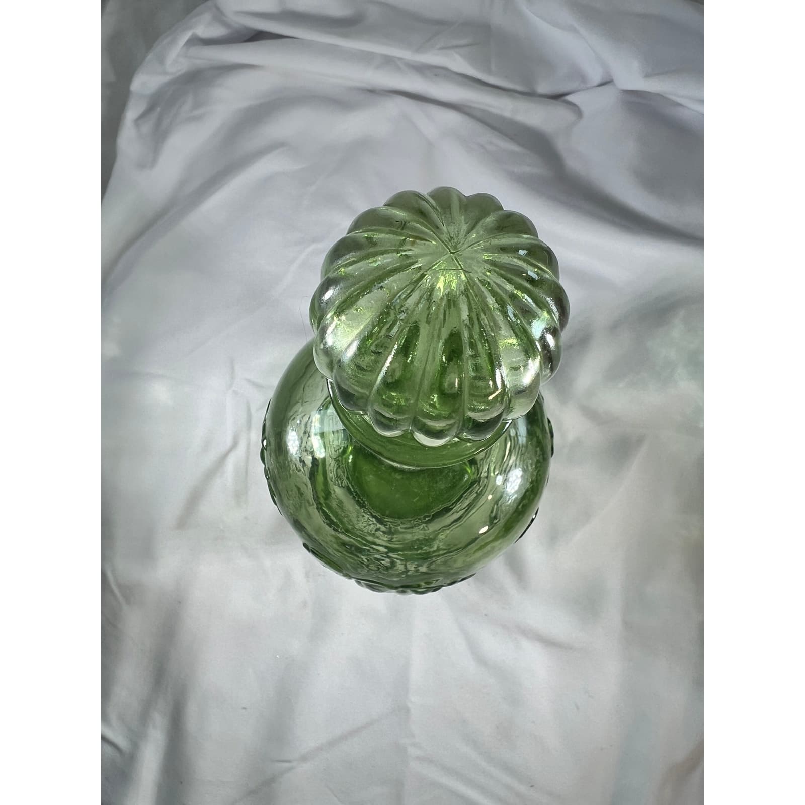 Light Green Glass Wine Bottle & Stopper MCM Vineyard Pattern Embossed Decanter - Thumbnail 13