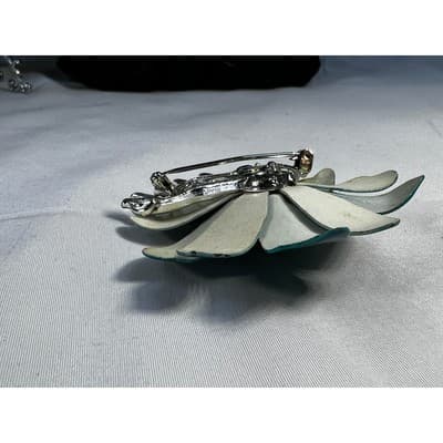 Vintage Coro Flower Brooch Teal Blue Enamel Rhinestone Leaves MCM Ornate RARE - Thumbnail 24