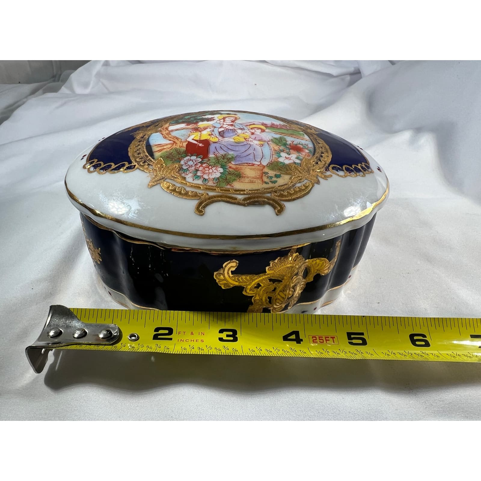 L.F. Limoges P.R.C. Fine Porcelain Trinket Box with Lid RARE Religious Vintage - Thumbnail 23