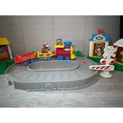 Fisher-Price Train Set Complete 2008 Conductor Animals Buildings Tracks Sign R/R - Thumbnail 5