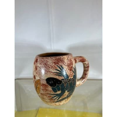 EUC Pottery MUG Iguana Carved Handcraft Vintage Ceramic Handcarved - Thumbnail 5
