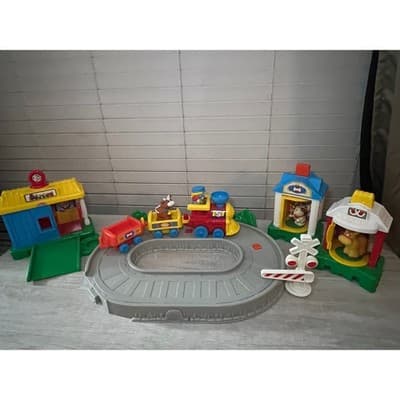Fisher-Price Train Set Complete 2008 Conductor Animals Buildings Tracks Sign R/R - Thumbnail 13
