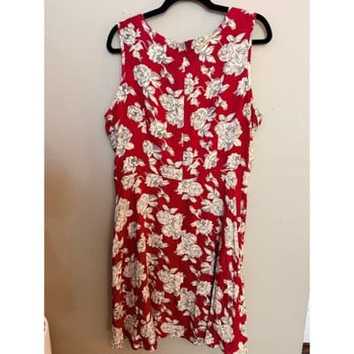 Women’s Red Floral Mini Dress Sleeveless Button Front Spring Summer Size Medium - Thumbnail 13