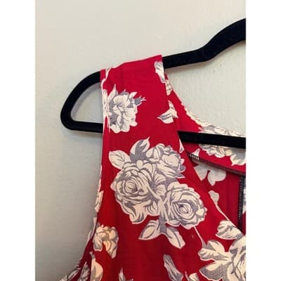 Women’s Red Floral Mini Dress Sleeveless Button Front Spring Summer Size Medium - Thumbnail 3