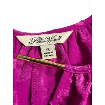 Pioneer Woman Pheasant Keyhole Bar Front Blouse Hot Pink Size 1X NWT - Thumbnail 3