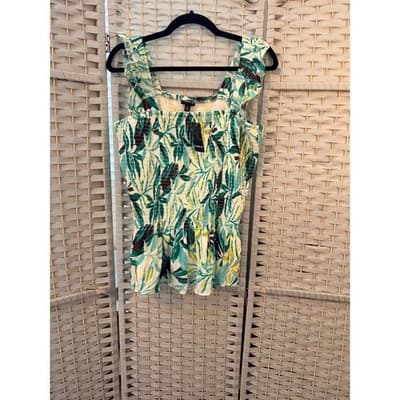 Torrid Peplum Washable Crinkle Gauze Smocked Top Tropical Leaf Print Green 2 NWT - Thumbnail 2